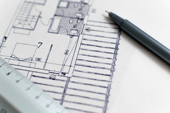 Quel choix faire pour construire sa maison (architecte ou constructeur ?)
